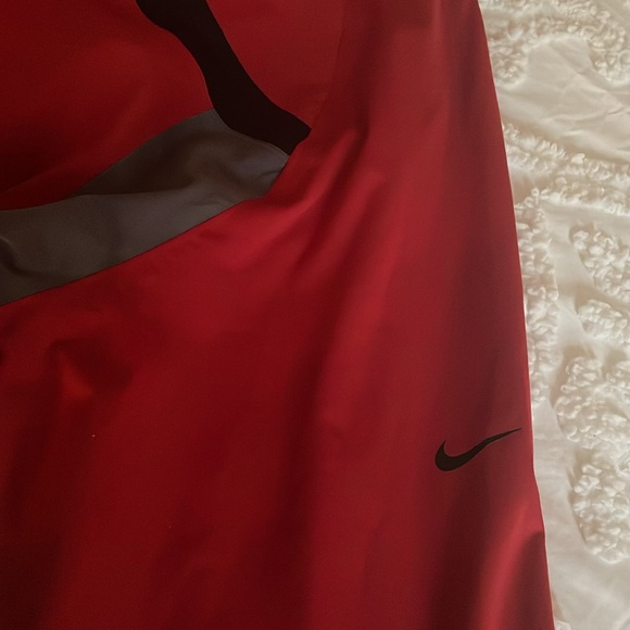 Nike golf jacket wind breaker - Picture 8 of 8